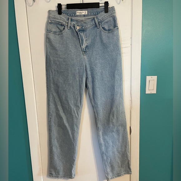 Abercrombie 90's straight with asymmetrical waist - Picture 3 of 5